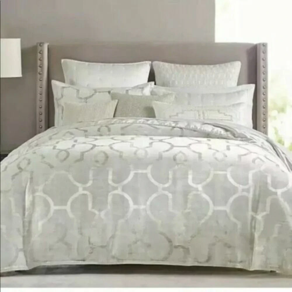 Hudson Park Nouveau King Quilted Ivory Pillow‎ Sham 20 X 36 Retail $140 nwt
